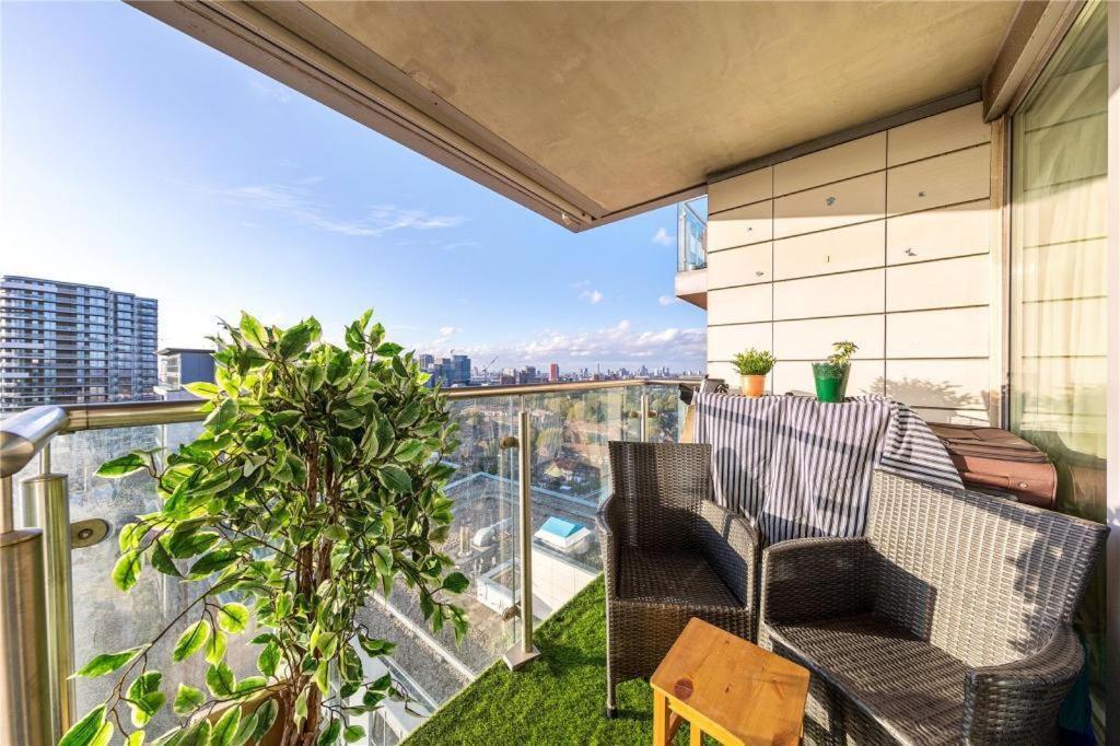 Two Bedroom Apartment - London Excel Stays 外观 照片