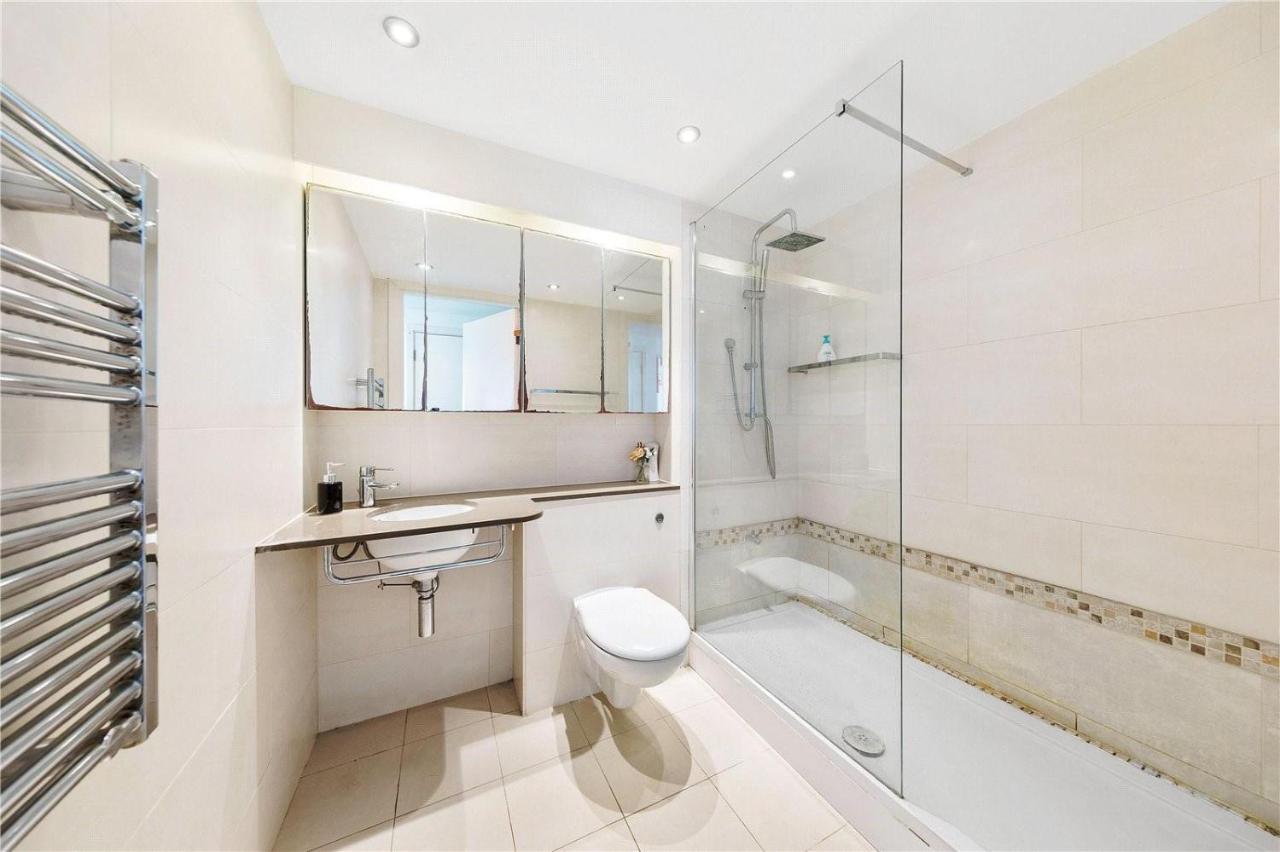 Two Bedroom Apartment - London Excel Stays 外观 照片