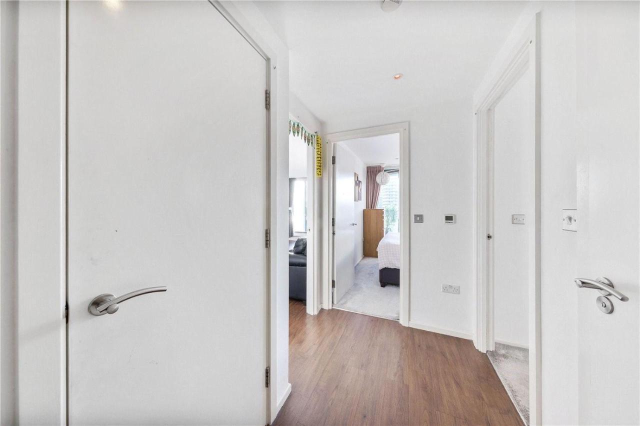 Two Bedroom Apartment - London Excel Stays 外观 照片